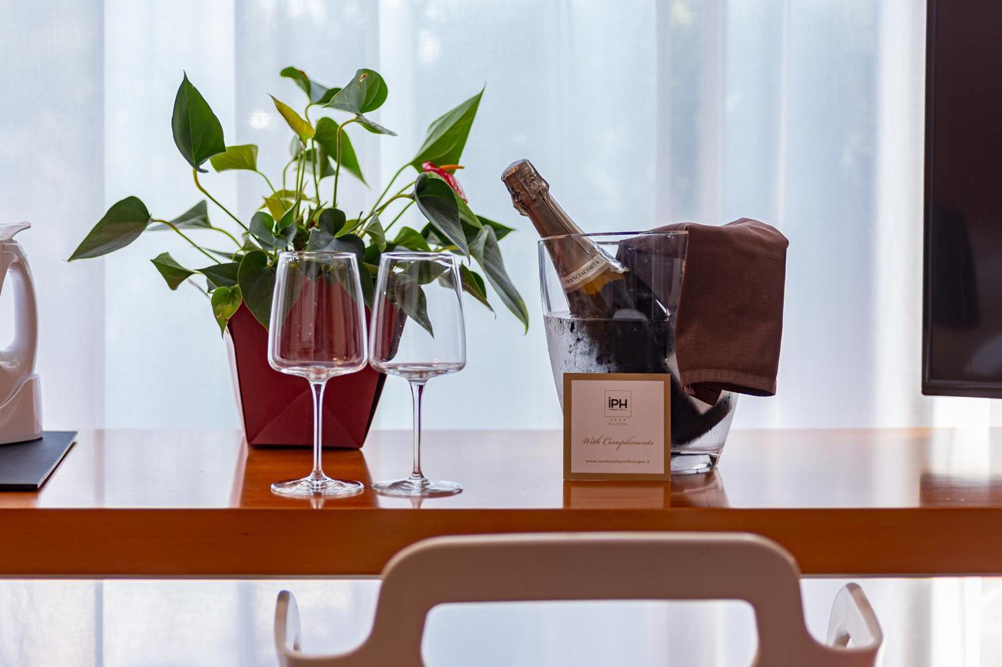 New Ipoint Hotel San Giovanni in Persiceto Buitenkant foto