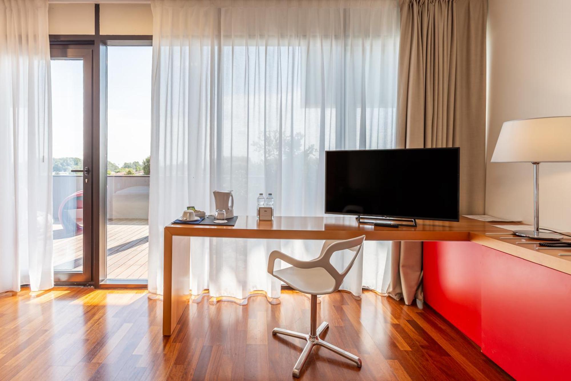 New Ipoint Hotel San Giovanni in Persiceto Buitenkant foto